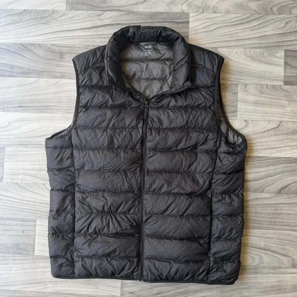 Uniqlo Ultra Light Down Puffer Vest Black